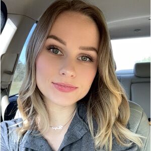 Meet your Posher, Justina